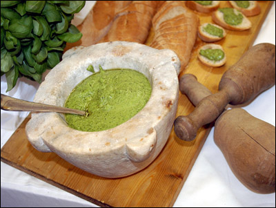 Mortaio e pesto - Pesto e Murtà